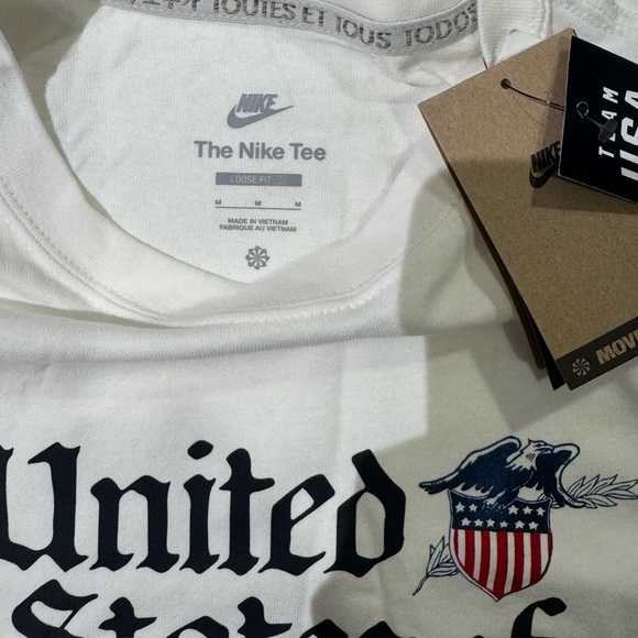 Men's Nike Team USA Olympic Shirt Olympics FN0866-133 Premium Essential Sz M - Picture 5 of 8